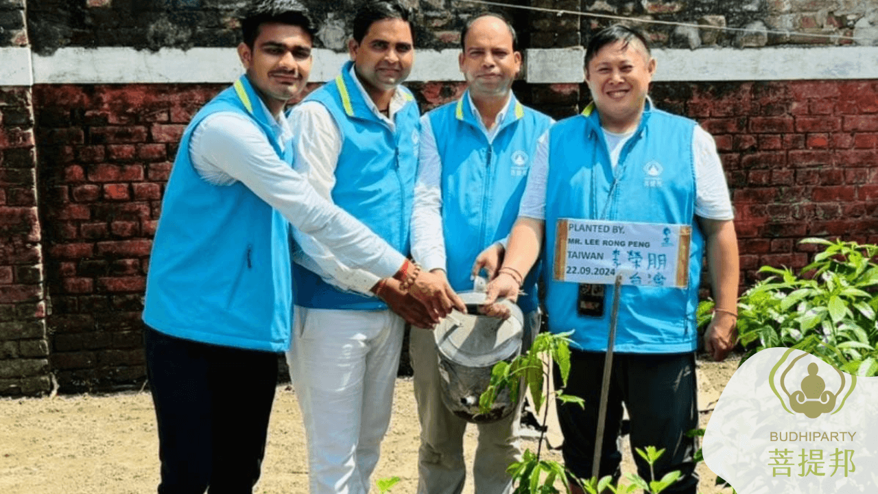 One Tree, One Generation's Vision of Indian Pilgrimage