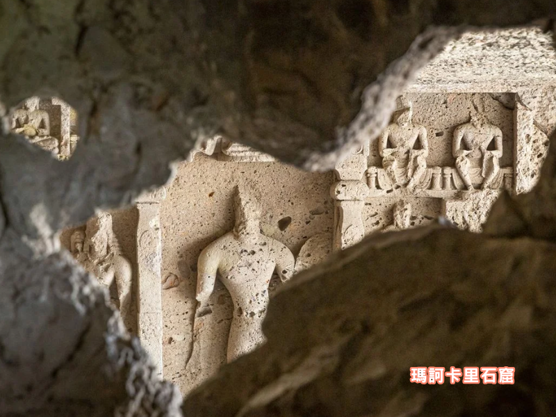 瑪訶卡里石窟